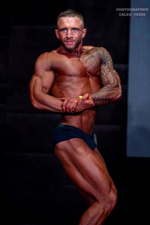 CLASSIC PHYSIQUE-НОВИЧКИ